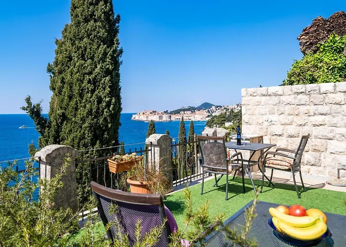 St. Jacob Old Town & Sea View