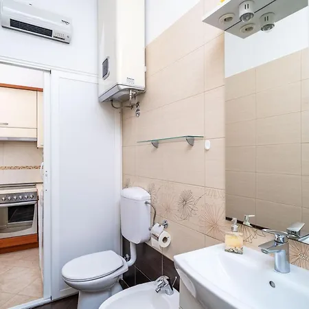 St. Jacob Old Town & Sea View Apartment