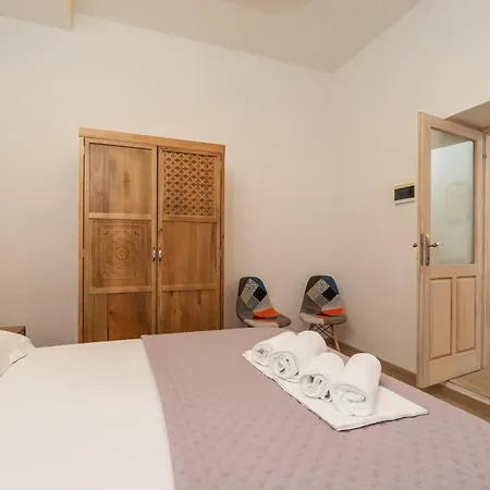 Apartment St. Jacob Old Town & Sea View *